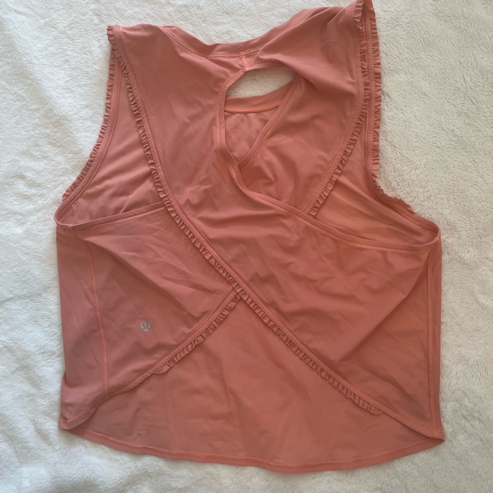 Lululemon special edition Frilled edges Fast As Light tank top size 8 peach